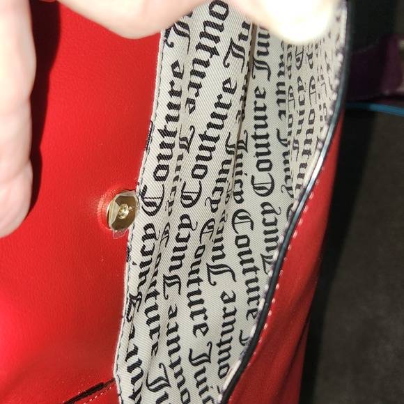 Juicy Couture Red Tote Bag with Structured Design and Leather-like Material - Picture 3 of 11